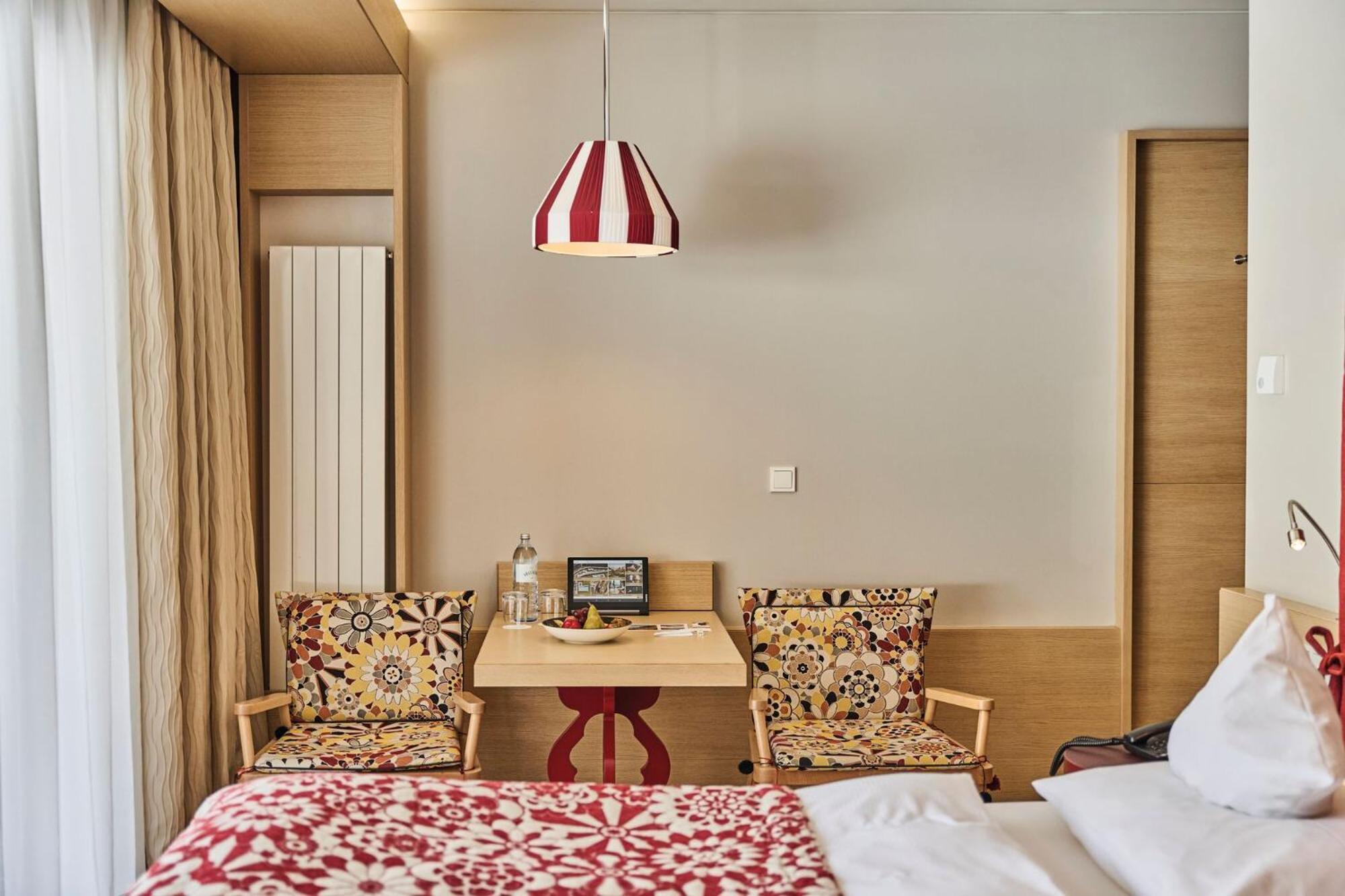 Double Room with Mountain View,1542996397:JPEG